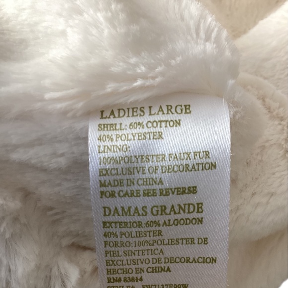 Green Tea Hooded Cable-knit White Sweatshirt - Picture 7 of 7